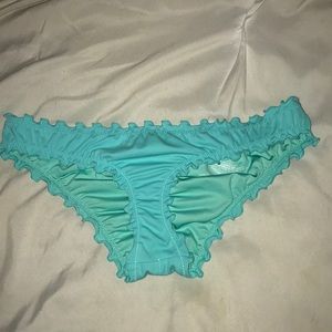 Bikini bottoms with ruffles